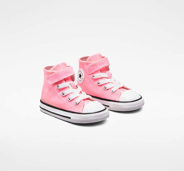 Baby girl clearance pink converse